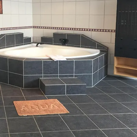 別荘 Herrenhaus Mörz